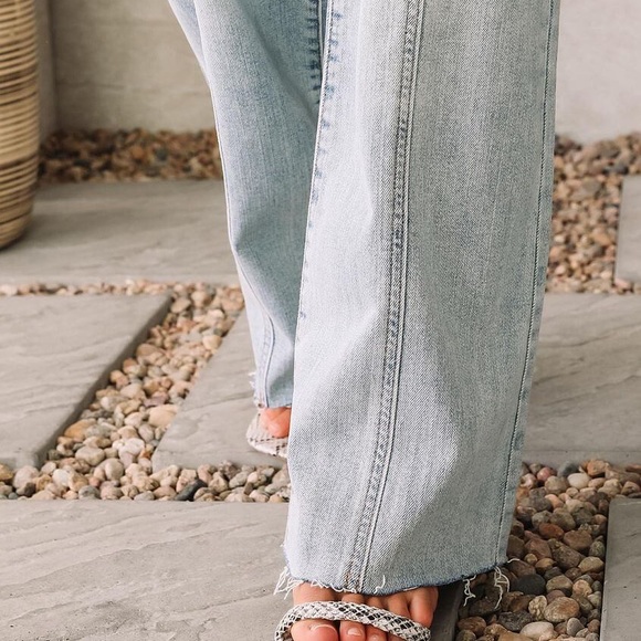 NWT Willow & Root The wide leg ultra high rise jeans - Picture 4 of 10